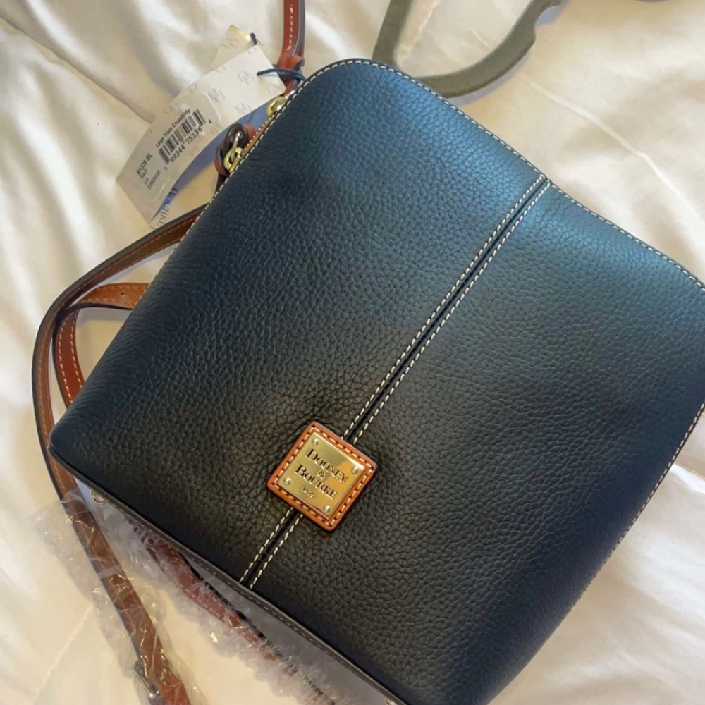 Black Dooney & Bourke purse NWTS!